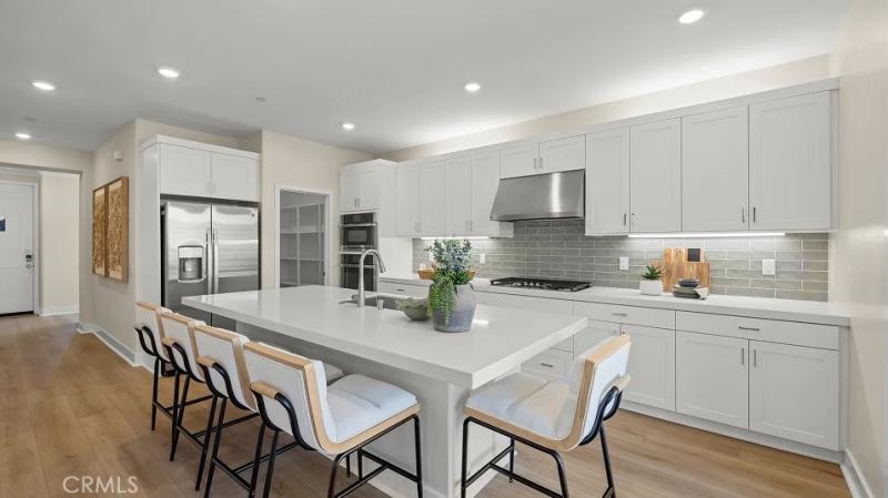 MLS #OC26152765 image #0