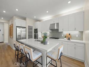 MLS #OC26152765 image #0