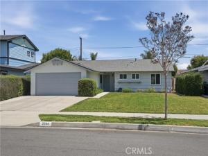 MLS #OC26152861 image #0