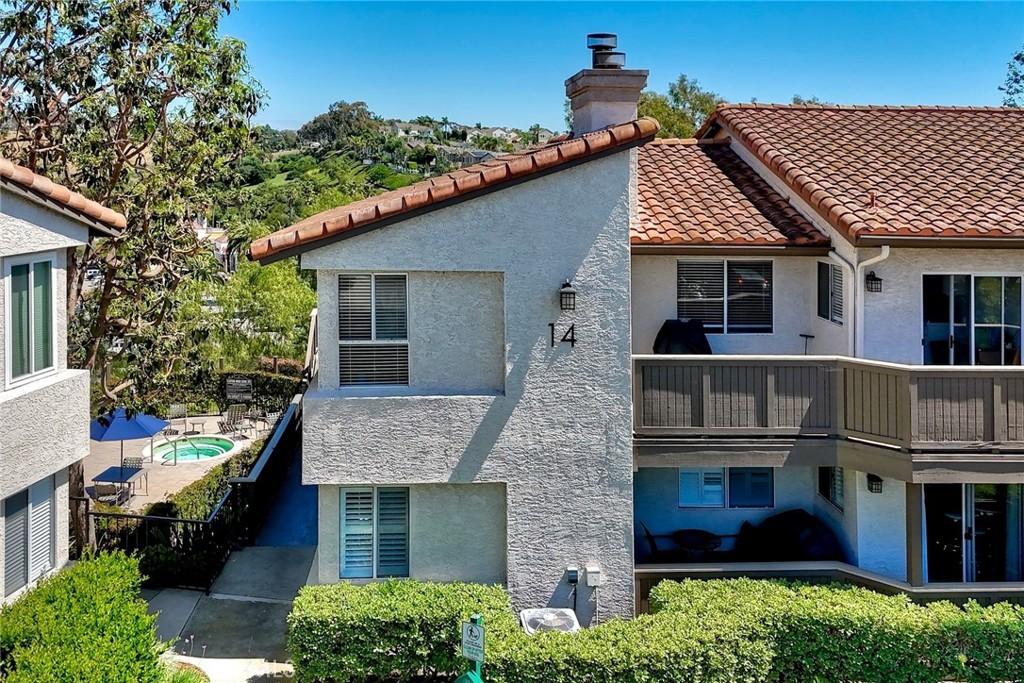 MLS #OC26153379 image #0