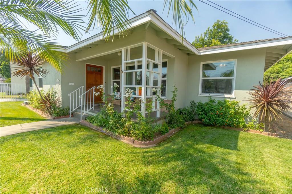 MLS #OC26153393 image #0