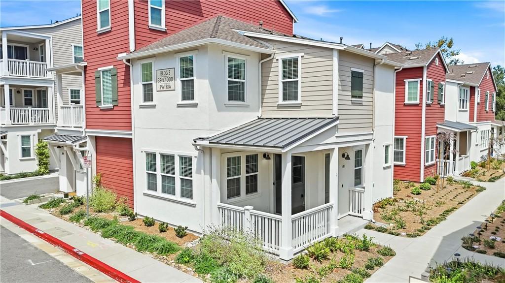 MLS #OC26154242 image #0