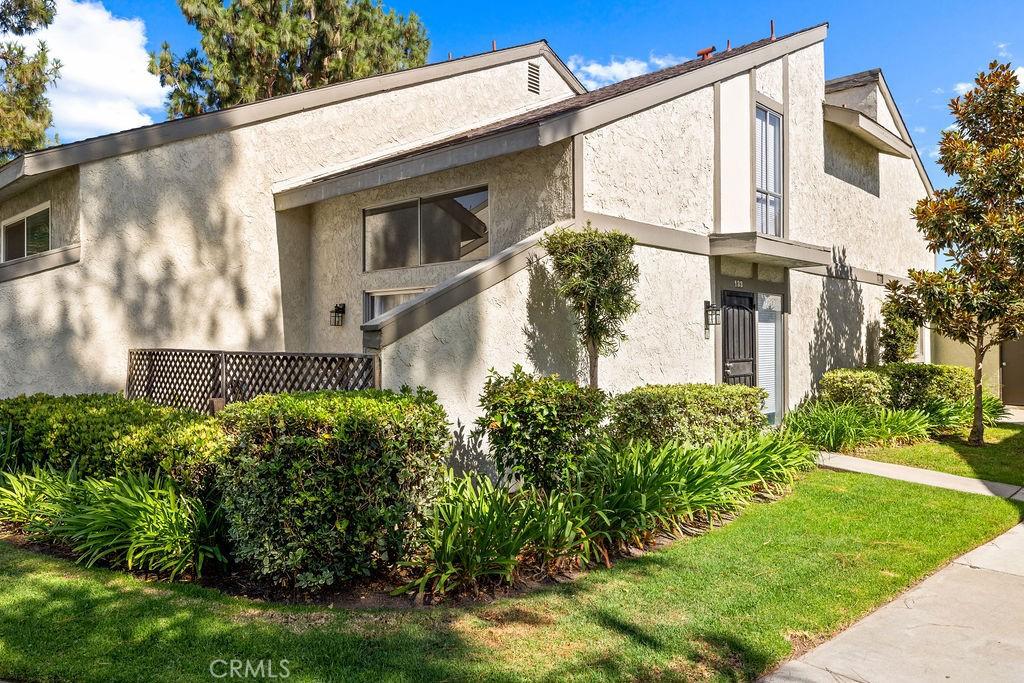 MLS #OC26154410 image #0