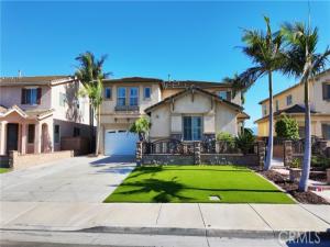 MLS #OC26154411 image #0