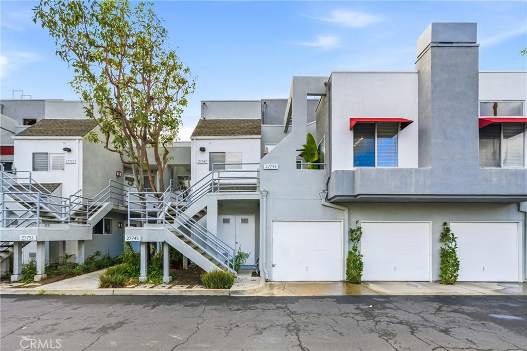 MLS #OC26154738 image #0