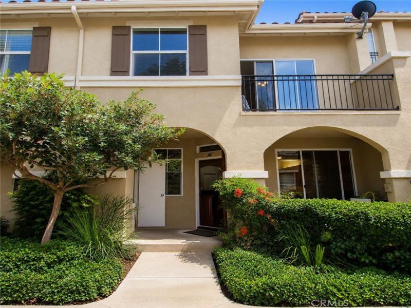 MLS #OC26155852 image #0