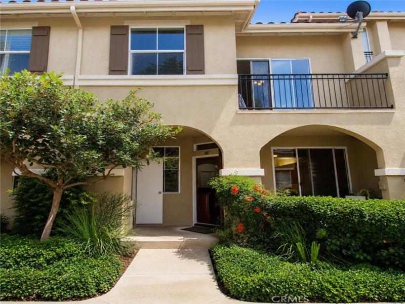 MLS #OC26155852 image #0
