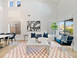 MLS #OC26155893 image #0