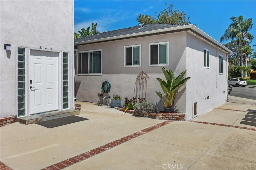 MLS #OC26156302 image #0