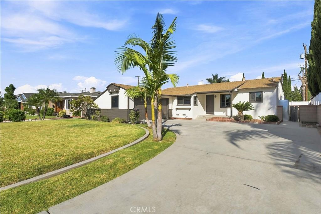 MLS #OC26156592 image #0