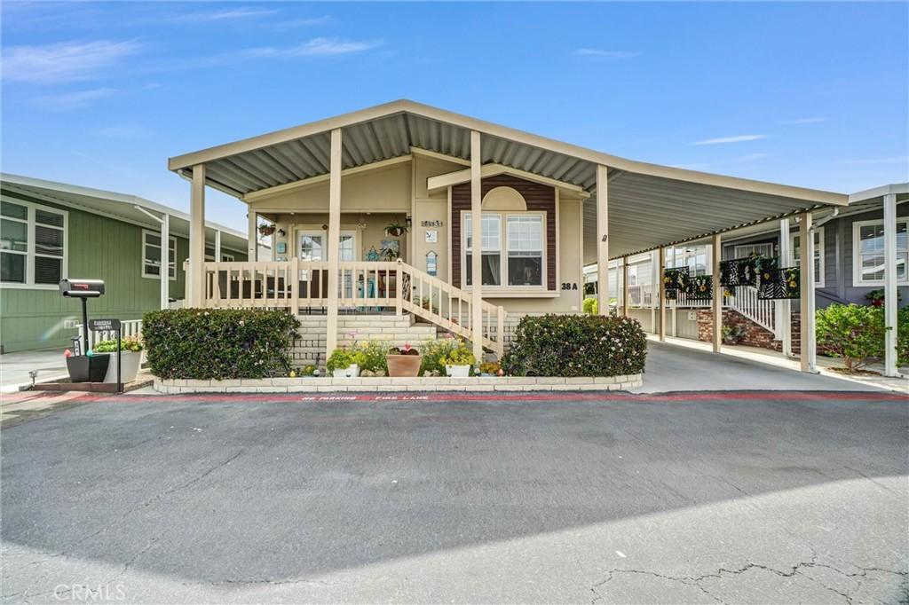 MLS #OC26156829 image #0