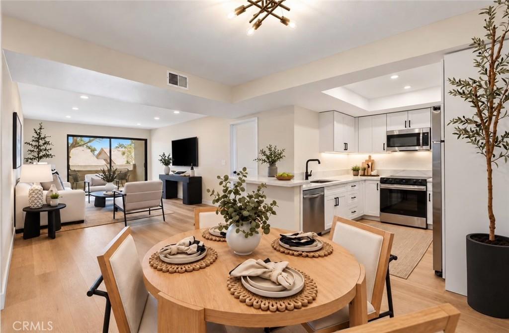 278 N Wilshire #B31 Anaheim CA 92801 | MLS #OC26156982 45 MLS #OC26156982 image #0