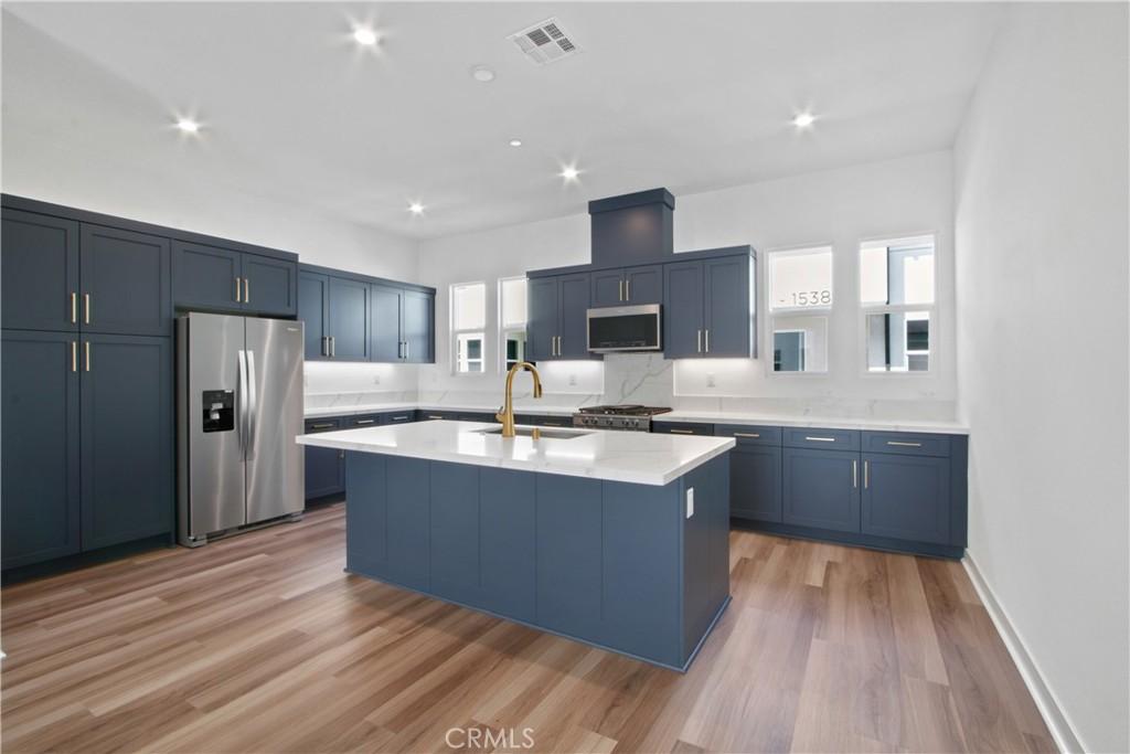 MLS #OC26157472 image #0