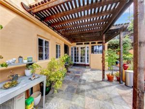 MLS #OC26157563 image #0