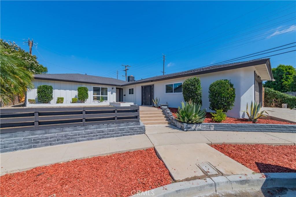 MLS #OC26157586 image #0