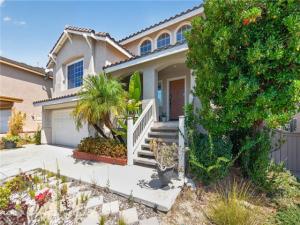MLS #OC26157717 image #0