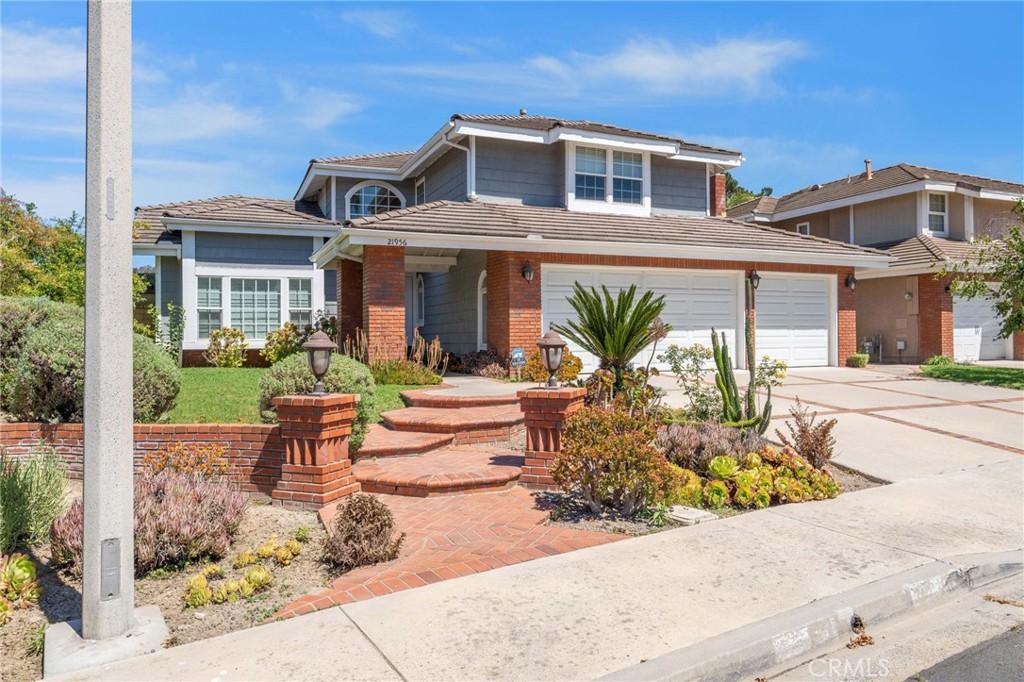 MLS #OC26157735 image #0