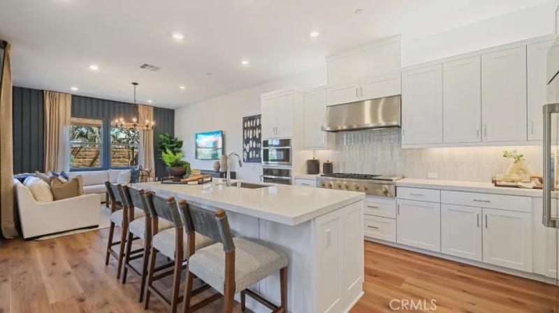 MLS #OC26157888 image #0