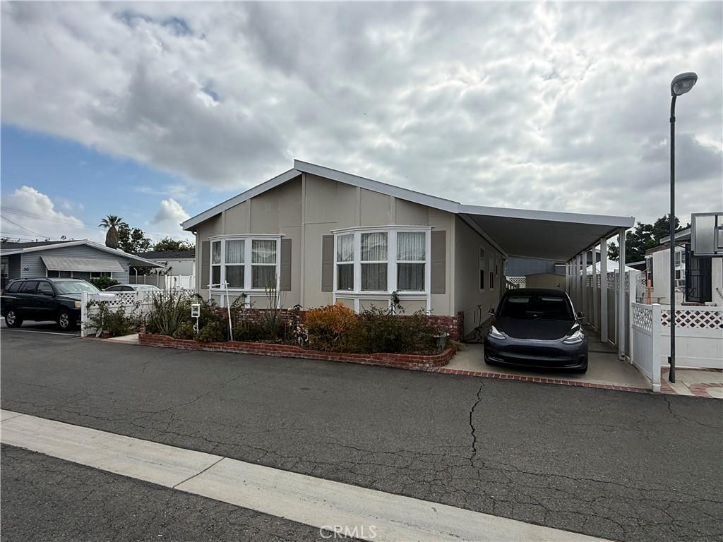 MLS #OC26158023 image #0