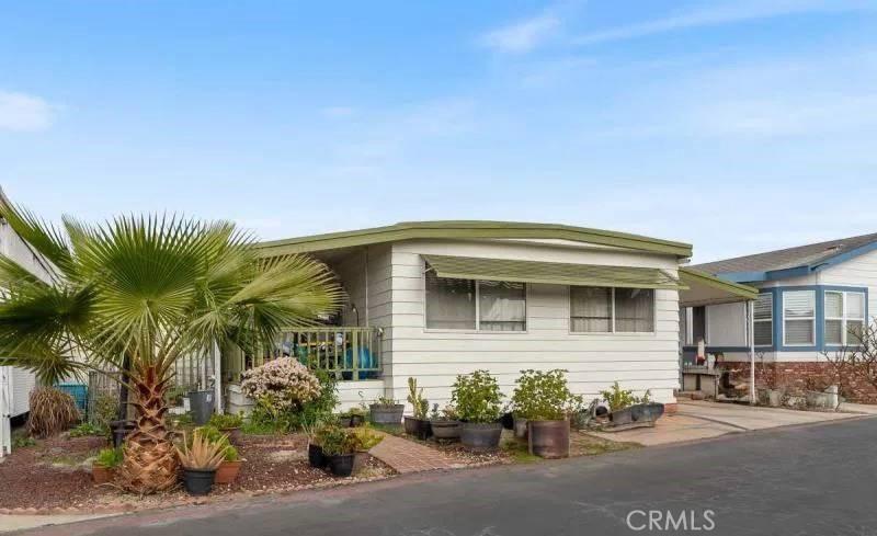 MLS #OC26158322 image #0