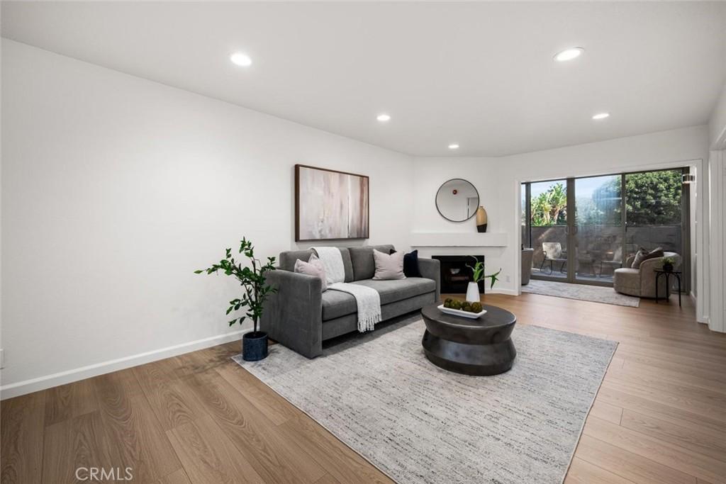 MLS #OC26158449 image #0
