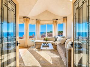 MLS #OC26158573 image #0