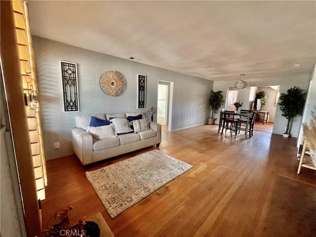 MLS #OC26158645 image #0