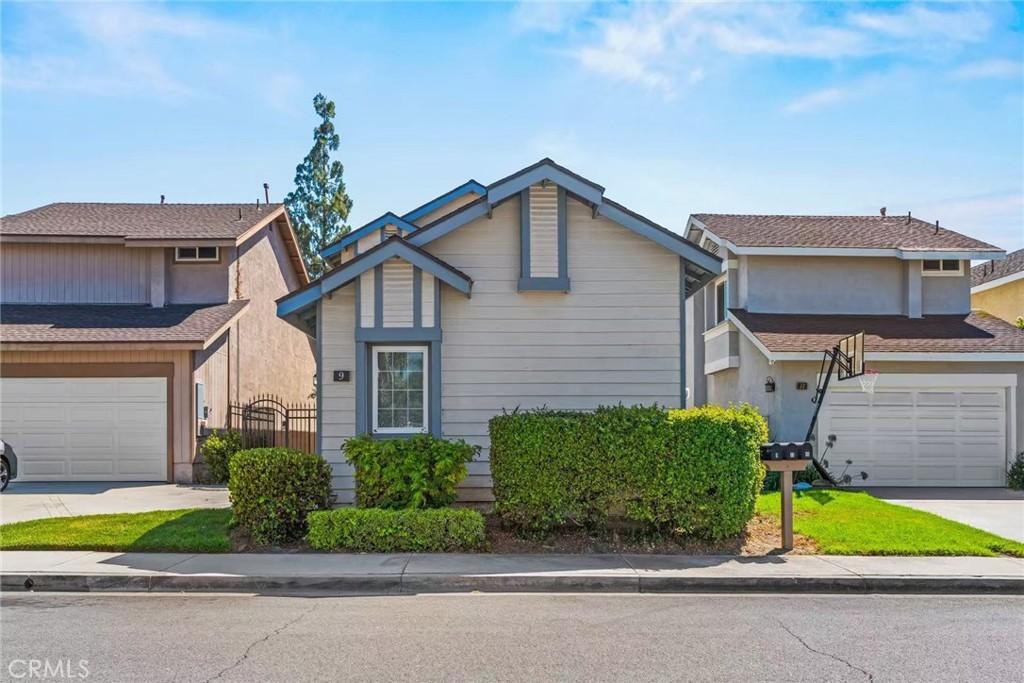 MLS #OC26158758 image #0