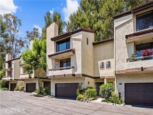 MLS #OC26158794 image #0