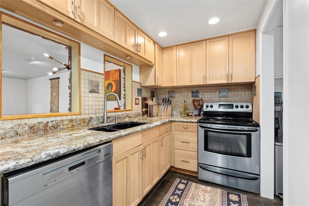 MLS #OC26158796 image #0