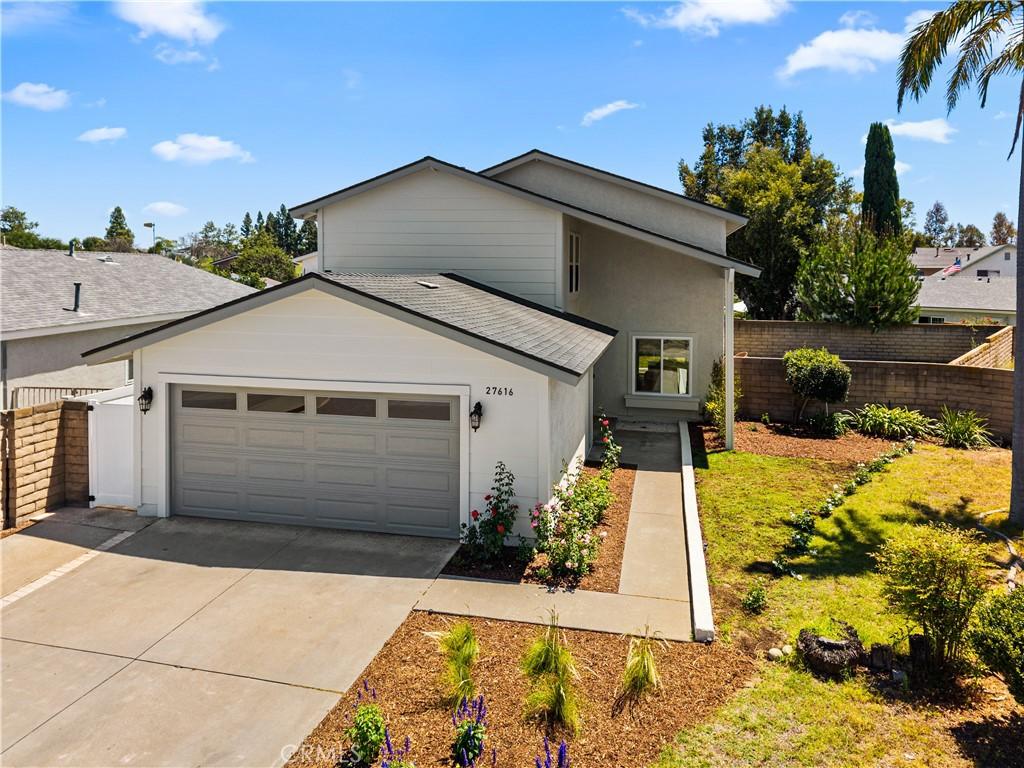 MLS #OC26158829 image #0