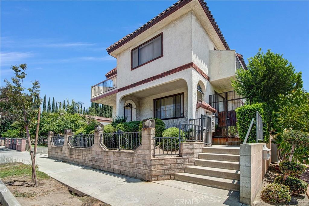 MLS #OC26159745 image #0