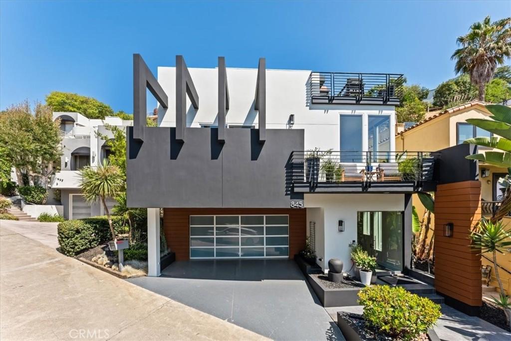 MLS #OC26159773 image #0