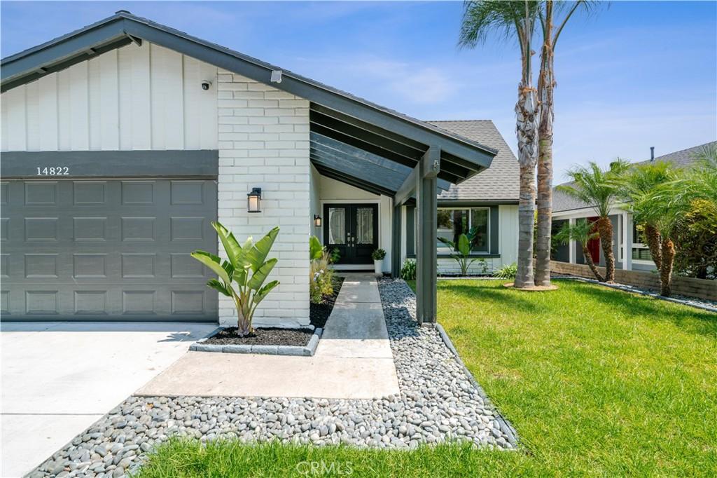 MLS #OC26160067 image #0
