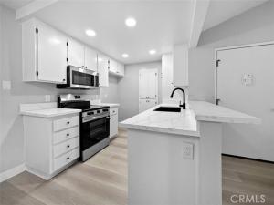 MLS #OC26160128 image #0