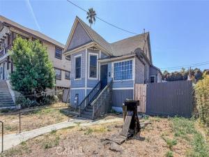 MLS #OC26160130 image #0