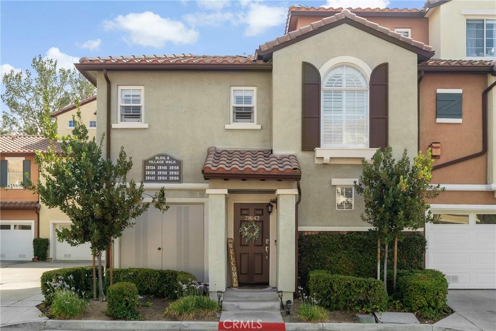 MLS #OC26160135 image #0