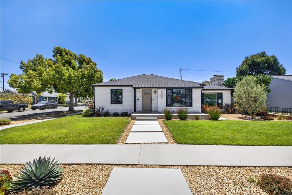 MLS #OC26160245 image #0