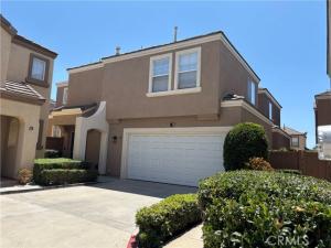 MLS #OC26160438 image #0