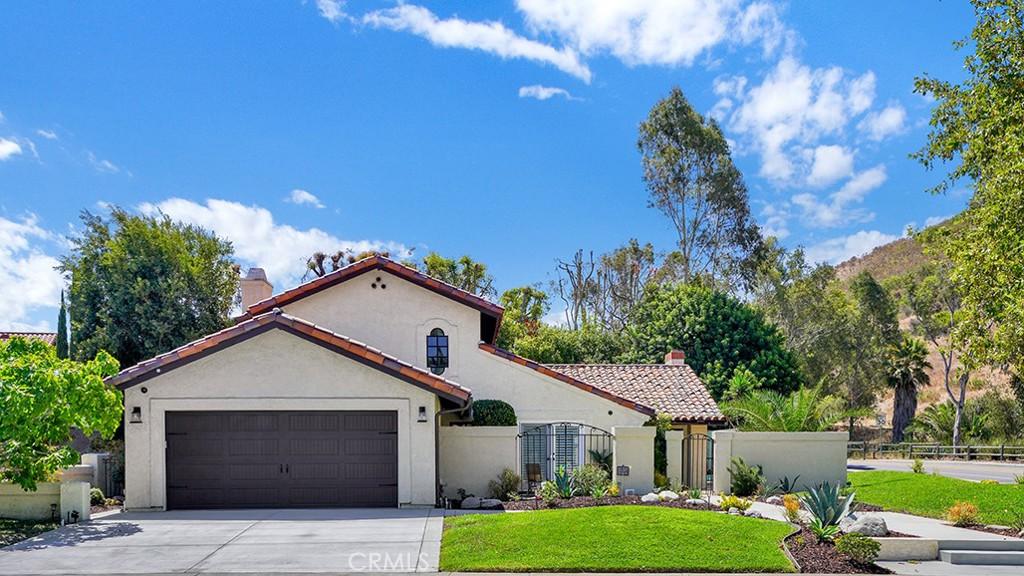 MLS #OC26160493 image #0
