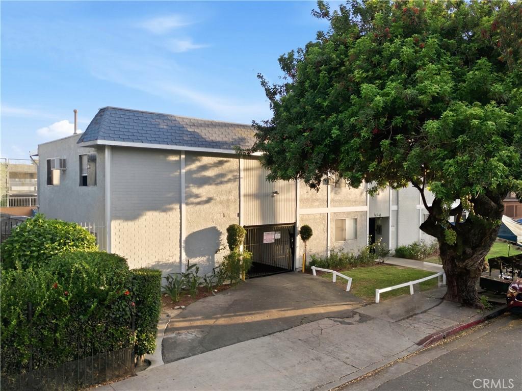 14542 Saticoy Van Nuys CA 91405 | MLS #OC26160592 45 MLS #OC26160592 image #0