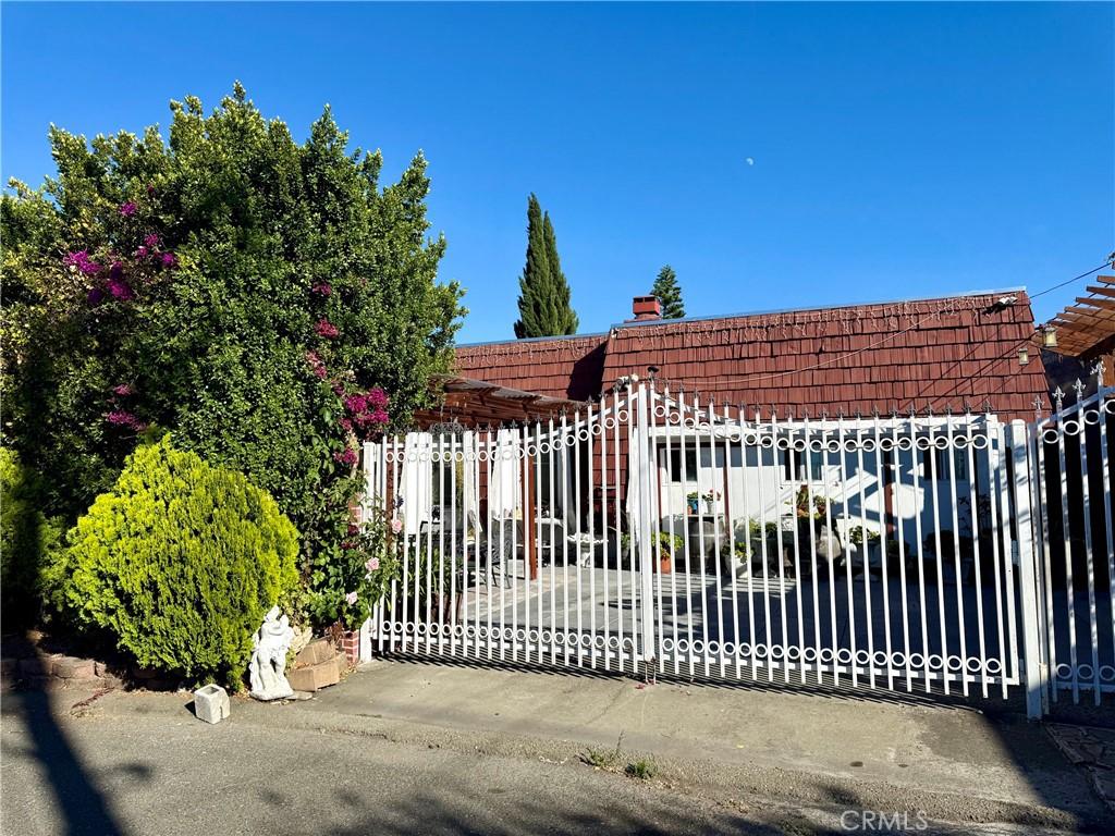 MLS #OC26160683 image #0