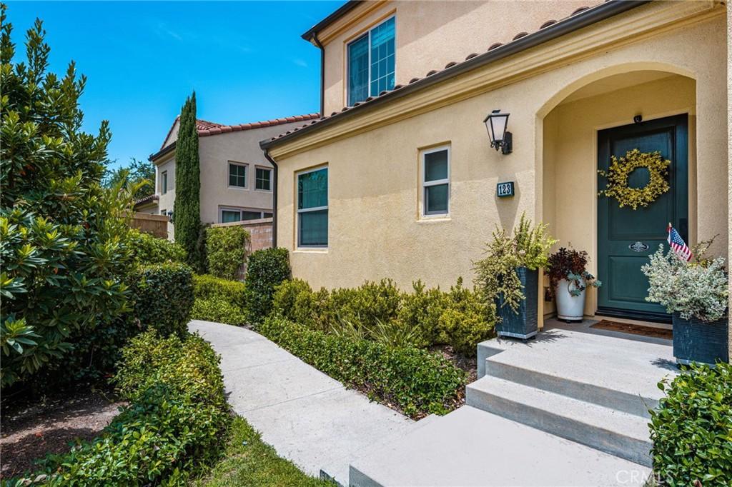 MLS #OC26160714 image #0