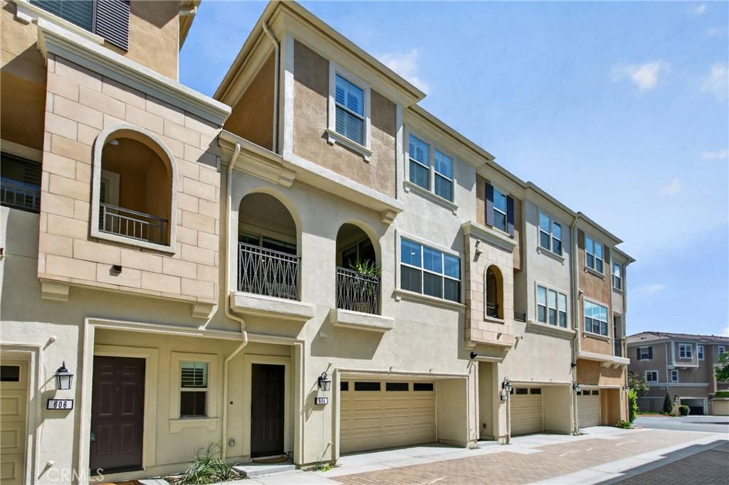 MLS #OC26161005 image #0