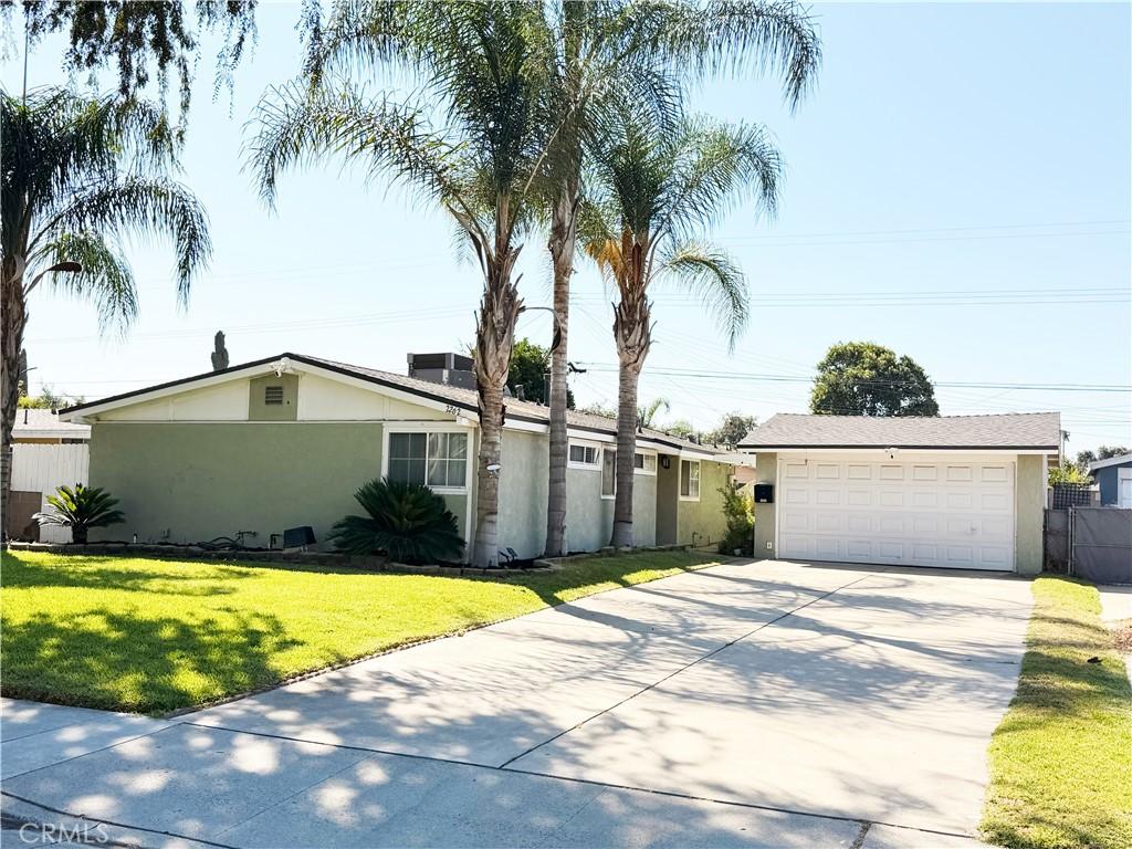 MLS #OC26161134 image #0