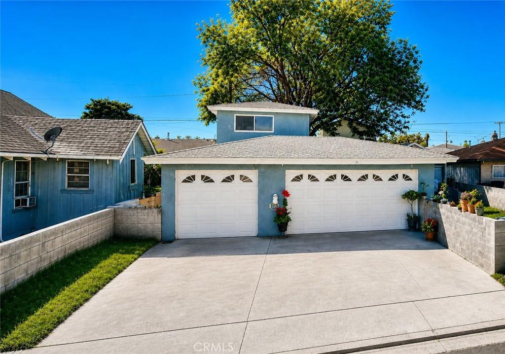 MLS #OC26161407 image #0