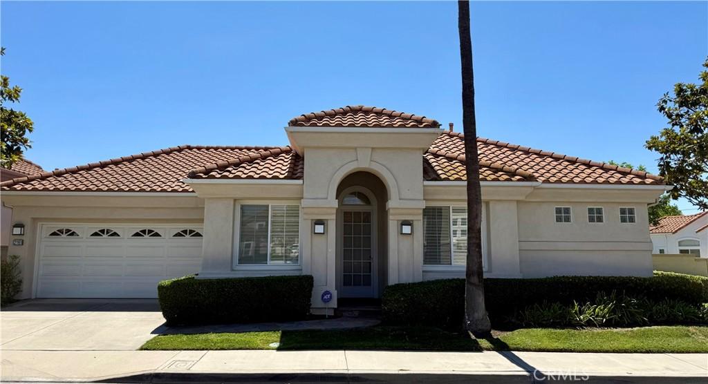 MLS #OC26161461 image #0