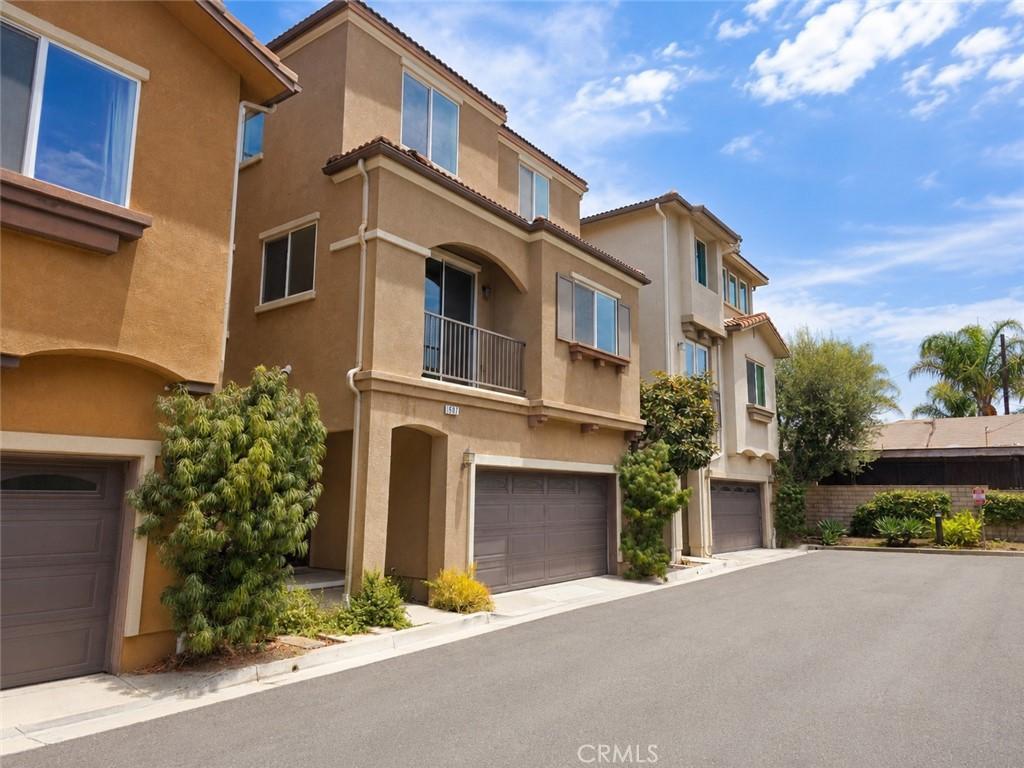 MLS #OC26161534 image #0