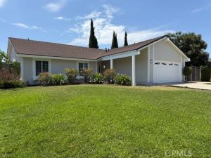 MLS #OC26161823 image #0