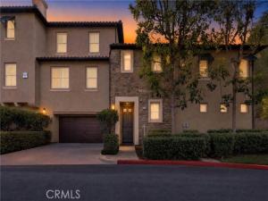 MLS #OC26162169 image #0